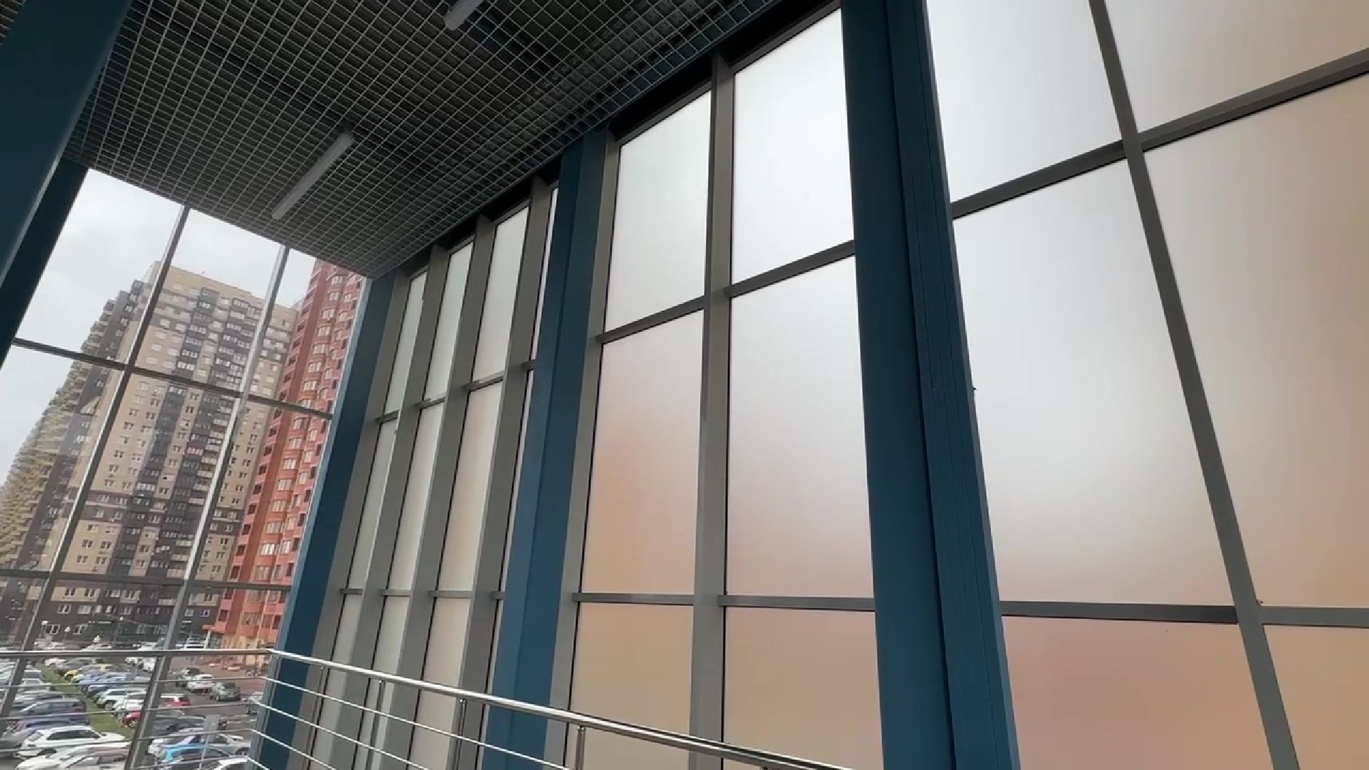 Реутов, переход, стекла, темнота, свет, пленка,