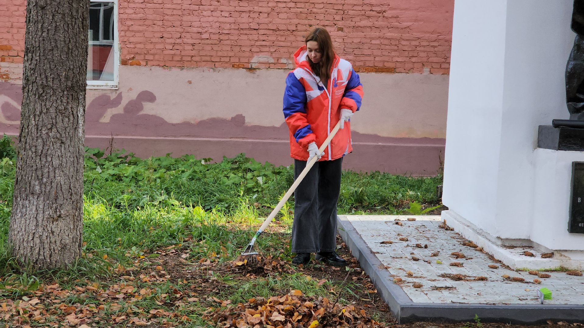 Егорьевск, уборка, волонтерство, памятник, великая отечественная война, меланжистов,