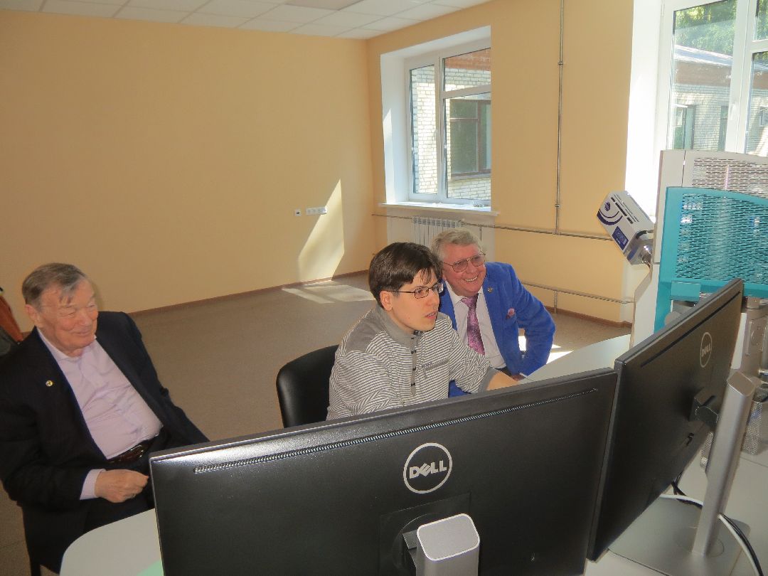 Образование Наука ОбъединенныйИнститутЯдерныхИсследований АлексейРозанов ДемидовскаяПремия Дубна Подмосковье