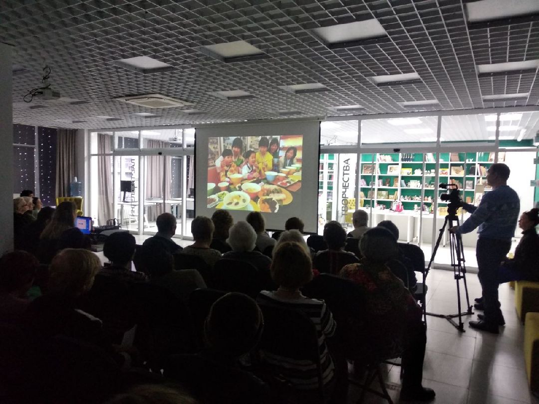 Дмитров, общество