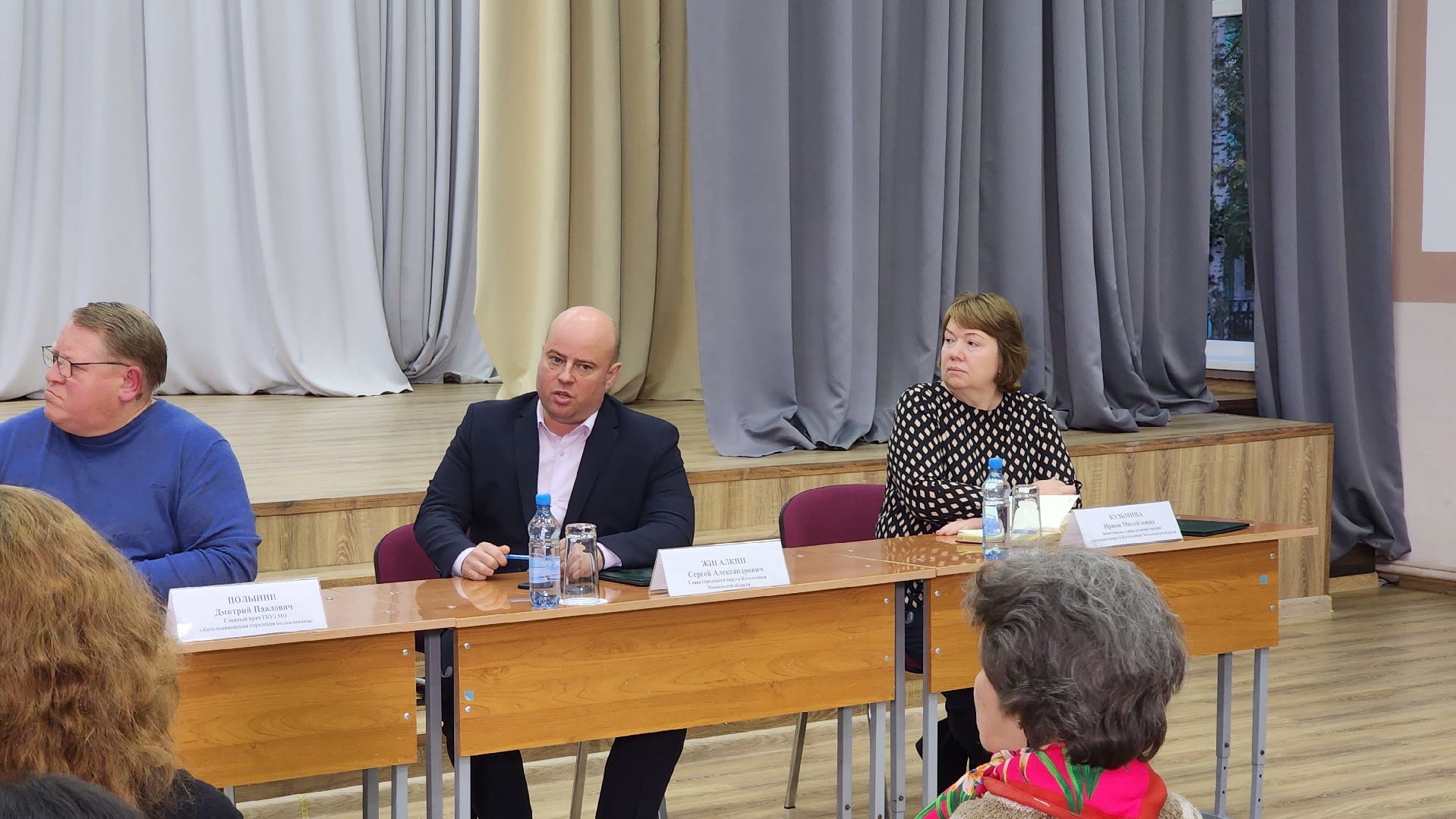 круглый стол, встреча с жителями, медицина,