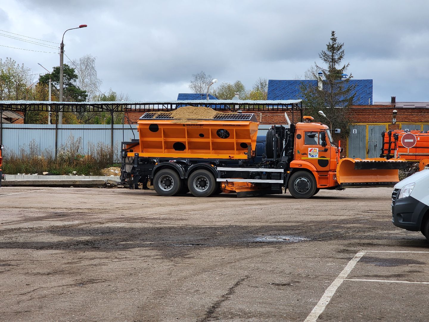 серпухов, гололед, дороги, комбинат благоустройства, антигололедные средства,