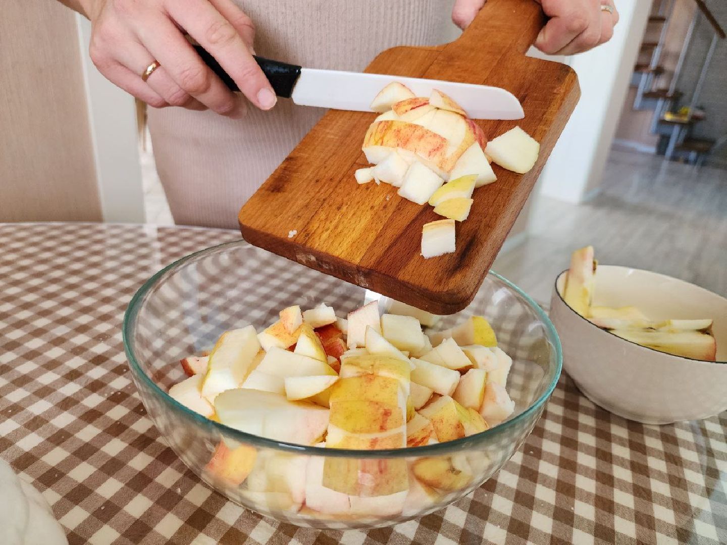 можайск, можайский городской округ, подмосковье, рецепт, пирог, яблочный пирог, идеальный пирог, многодетная семья, люди, многодетная мать, кулинария, выпечка, урожай яблок, яблоки,