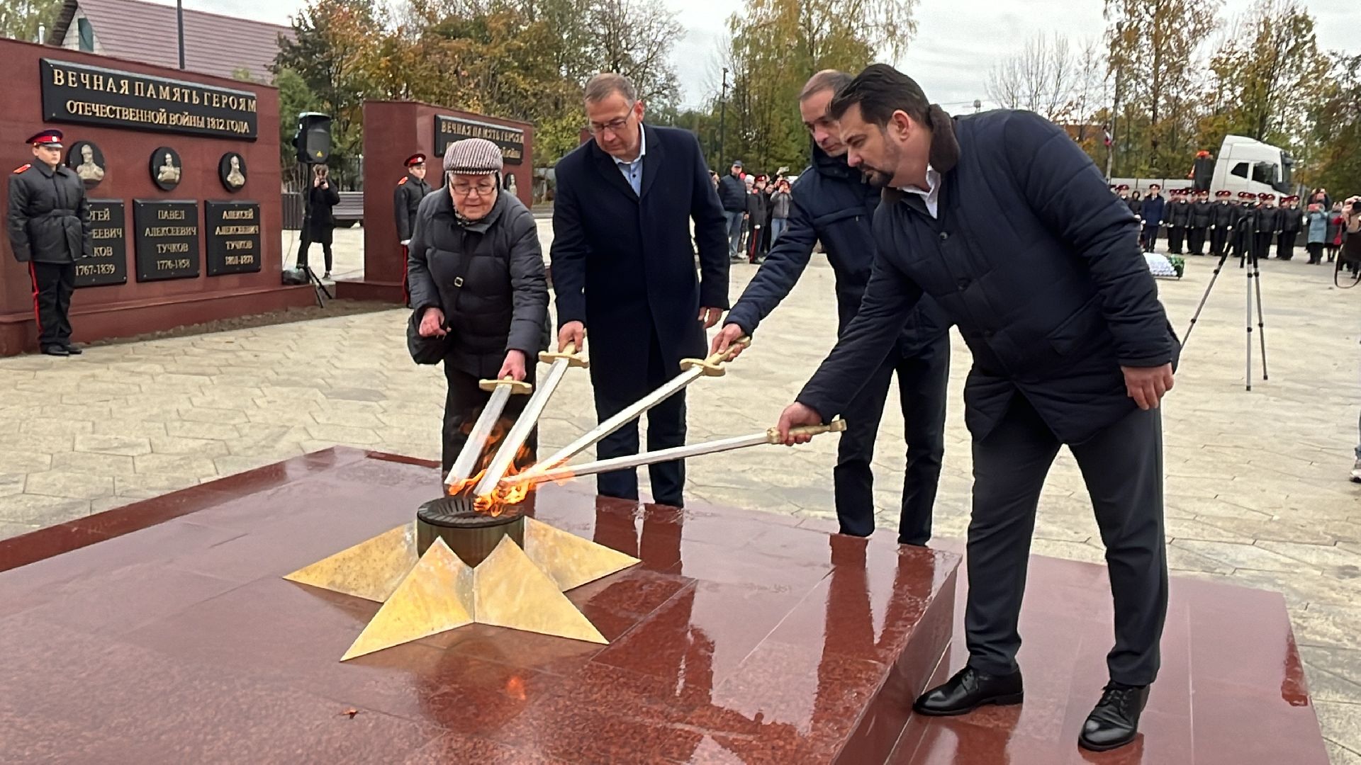 тучково, стела, населенный пункт воинской доблести, московская область, подмосковье, великая отечественная война,