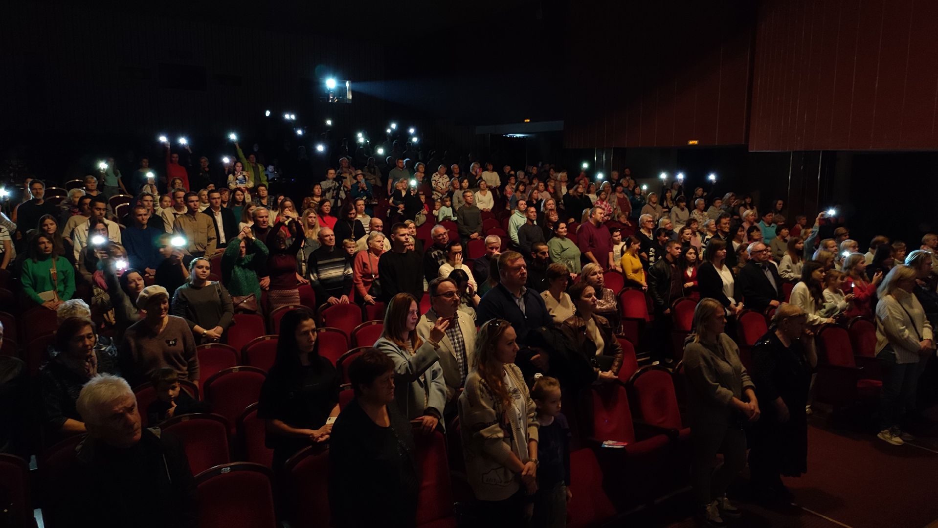 наро-фоминск, патриотическая акция, Комитет семей воинов Отечества, Вместе zа наших, помощь бойцам СВО, своих не бросаем, наро-фоминский городской округ, маскировочные сети,