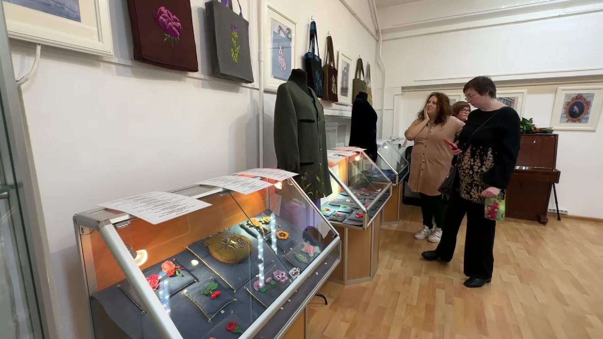 Реутов, музей, выставка, золотное шитье, бисер, пайетки,