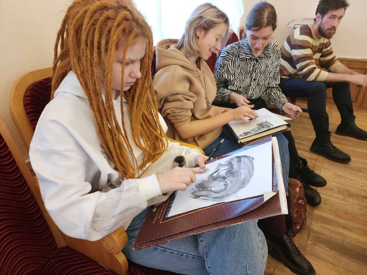 кашира, мастер-класс, Евгений Максимов, пейзаж, краеведческий музей, живопись,