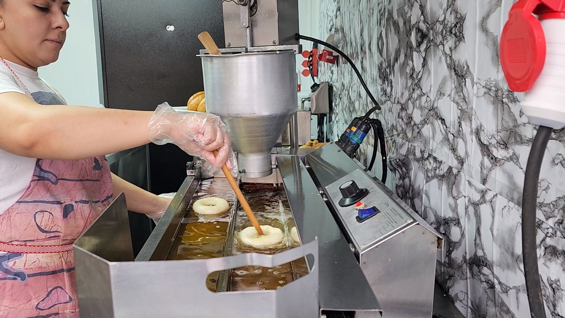 Одинцово, центральная площадь, пончики, фонд, благотворительный фонд, дети инвалиды,