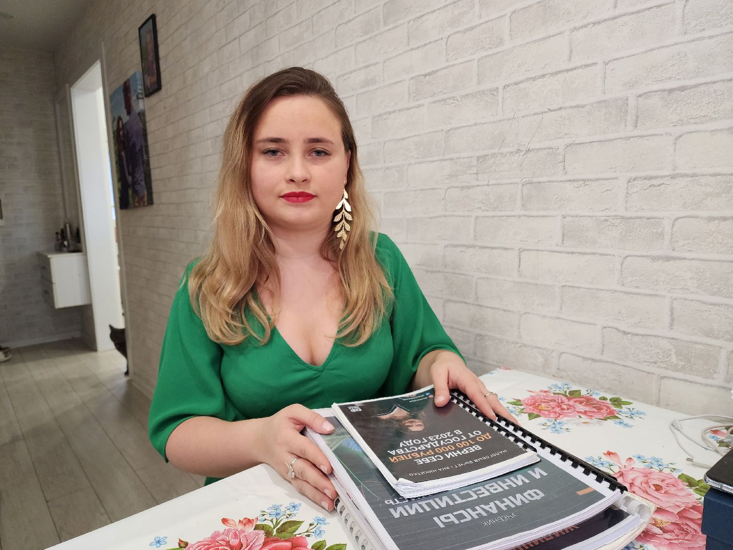 раменское, экономика, раменская предпринимательница обучает финансовой грамотности глухих и слабослышащих людей по своей методике,