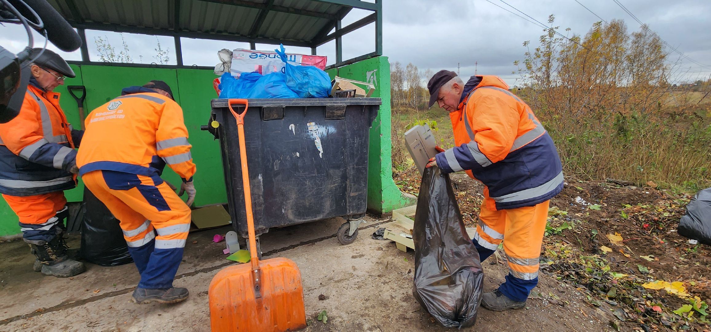 деревня Вяльково, много мусора, Домодедово,
