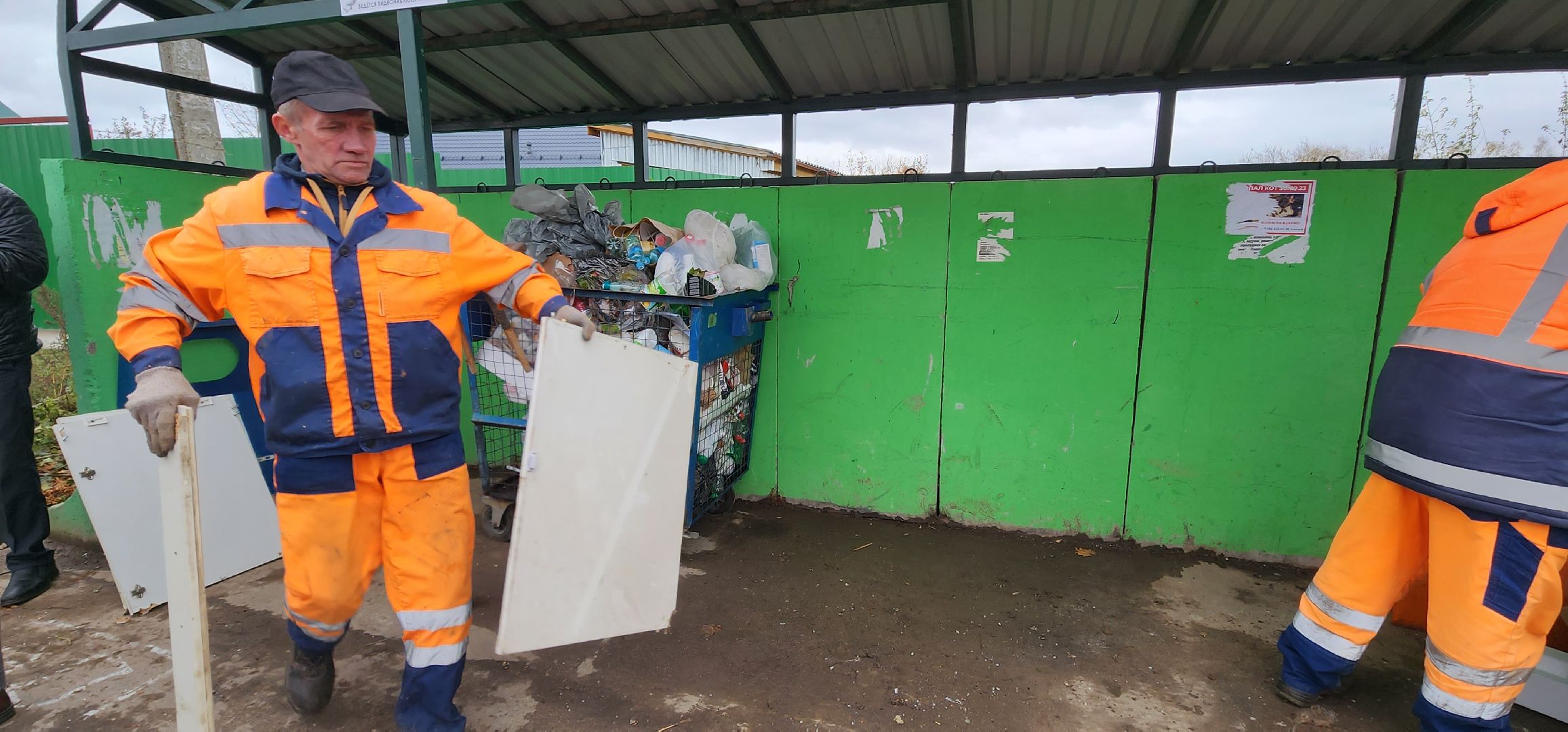 деревня Вяльково, много мусора, Домодедово,