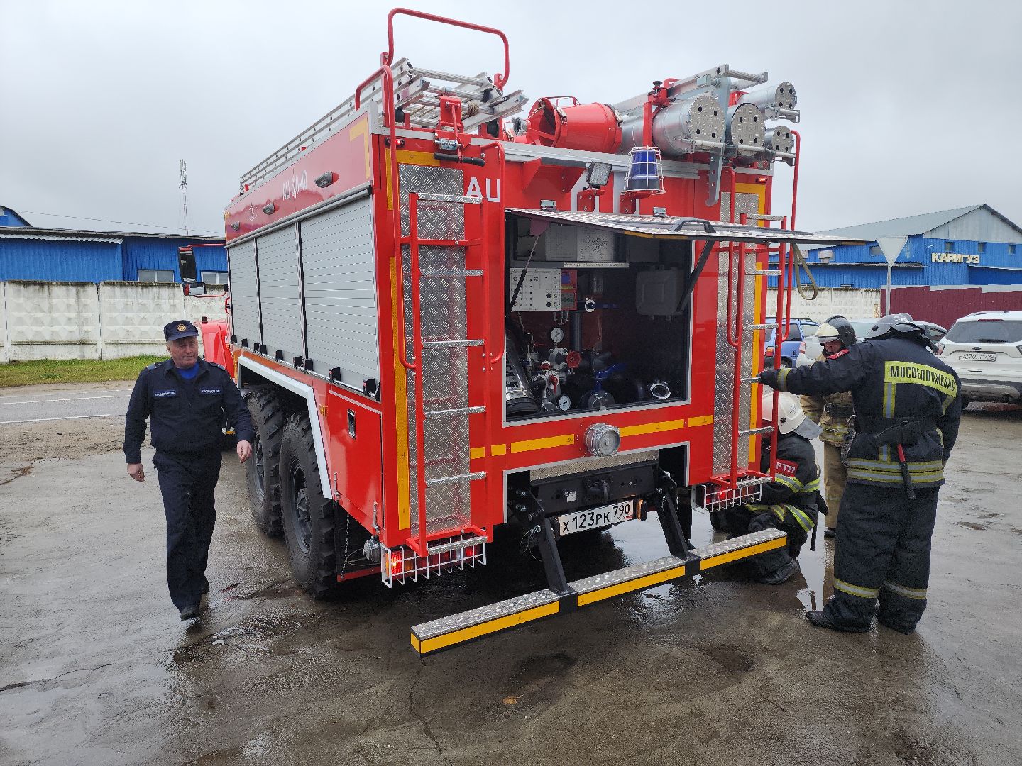 кашира, пожарно-спасательная часть, пожарная машина, автоцистерна, тушение пожаров, грубые водители,