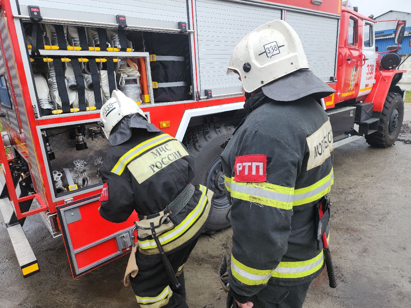 кашира, пожарно-спасательная часть, пожарная машина, автоцистерна, тушение пожаров, грубые водители,