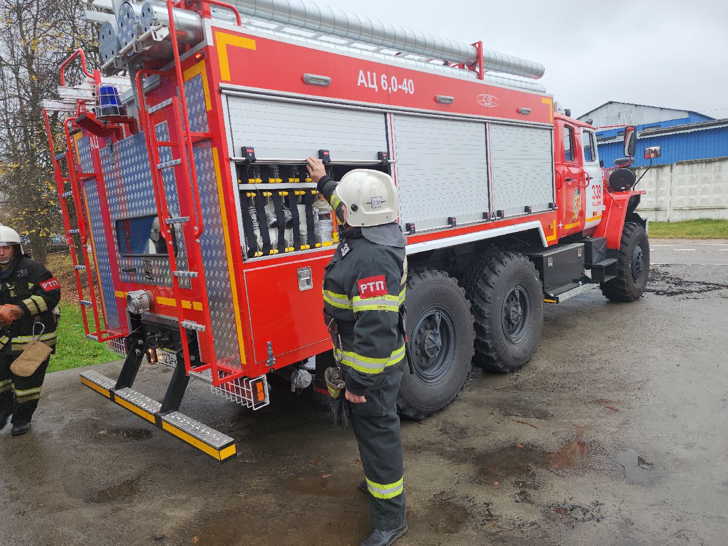 кашира, пожарно-спасательная часть, пожарная машина, автоцистерна, тушение пожаров, грубые водители,