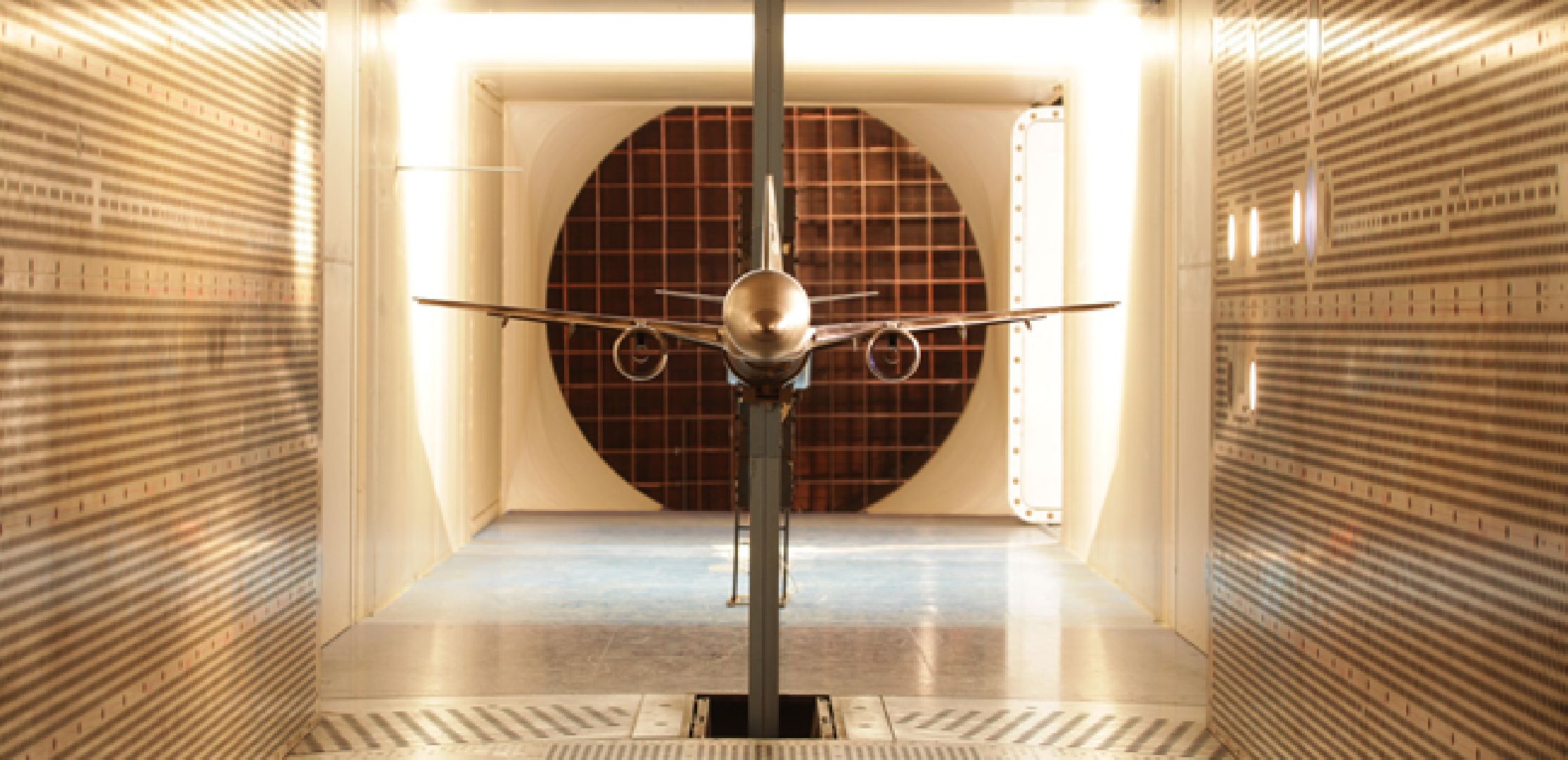 суперджет, ЦАГИ, SJ-100, испытания, пилон, двигатель, мотогондола,