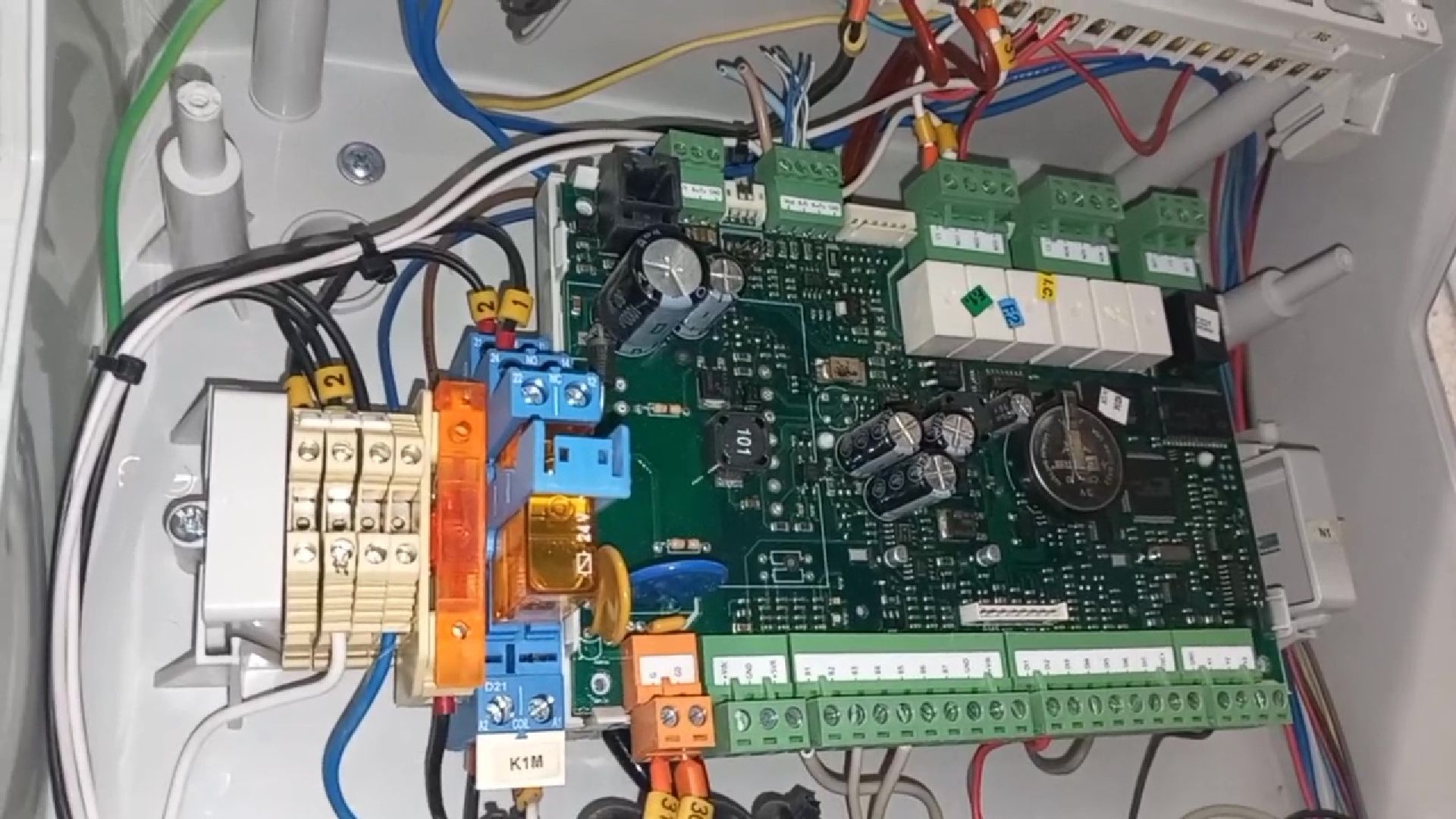 Реутов, бассейн, плавание, ремонт, детский бассейн, спортзал, кровля, электроснабжение, канализация, водопровод,