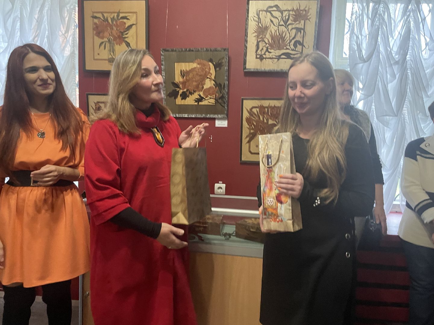 волоколамск, волоколамский кремль, выставка картин,