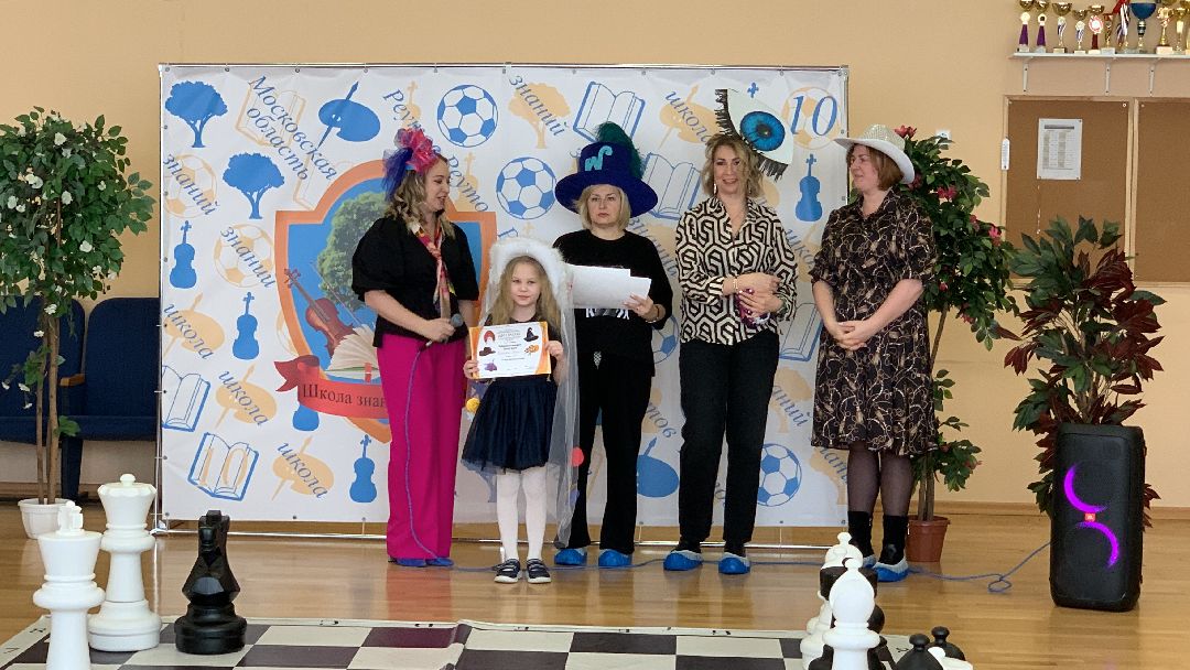 Реутов, образование, школа, конкурс, показ шляп, головной убор, стиль, мода