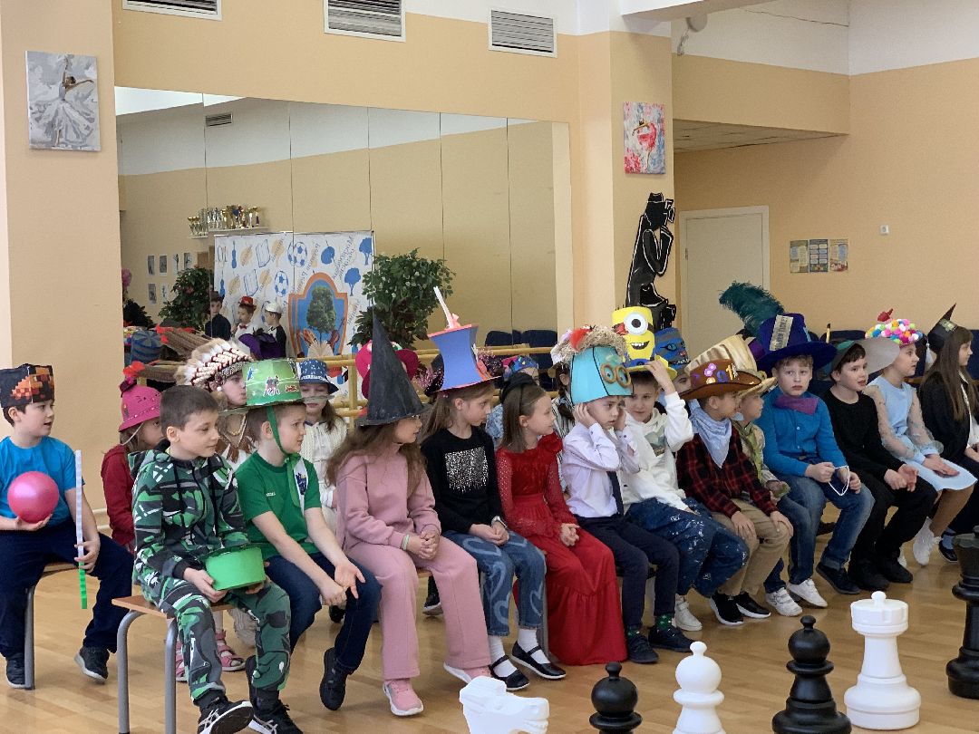 Реутов, образование, школа, конкурс, показ шляп, головной убор, стиль, мода