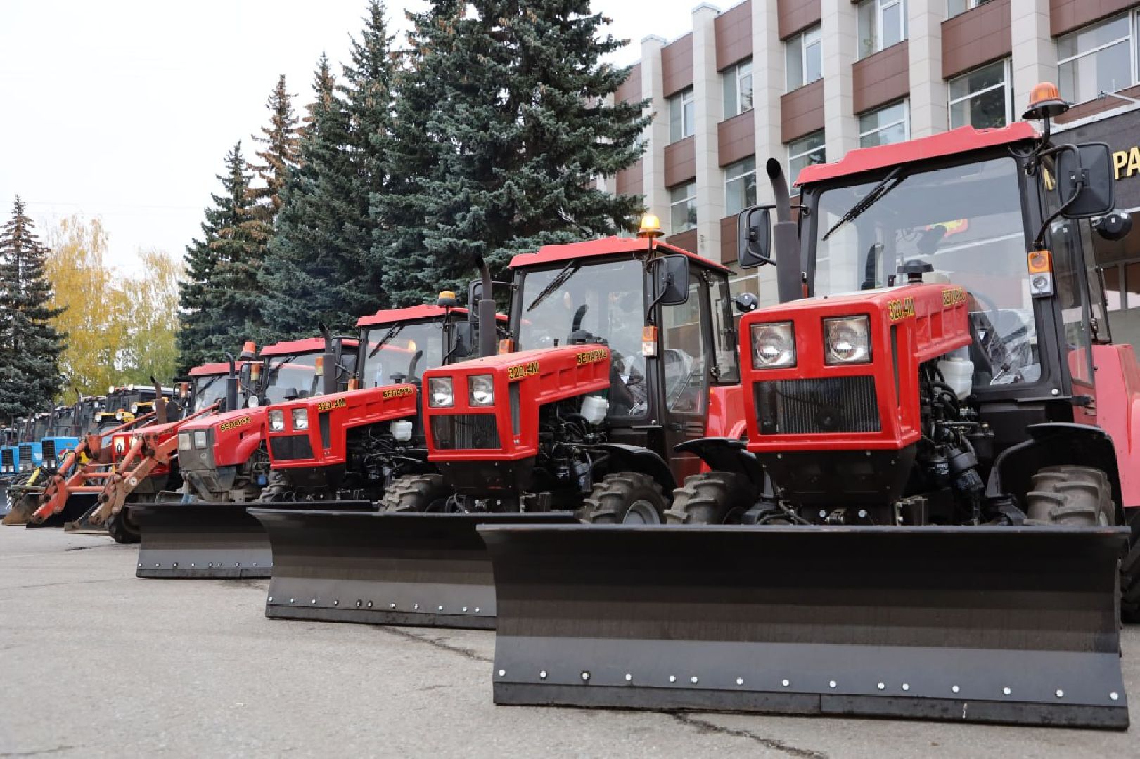 жкх, смотр коммунальной техники, серпухов, подготовка к зиме, комбинат благоустройства,