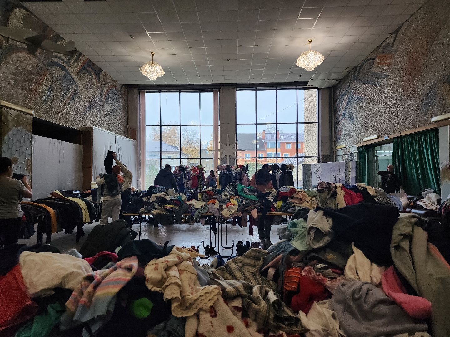 Благотворительность, акция по обмену вещами, Старая Купавна, Богородский городской округ,