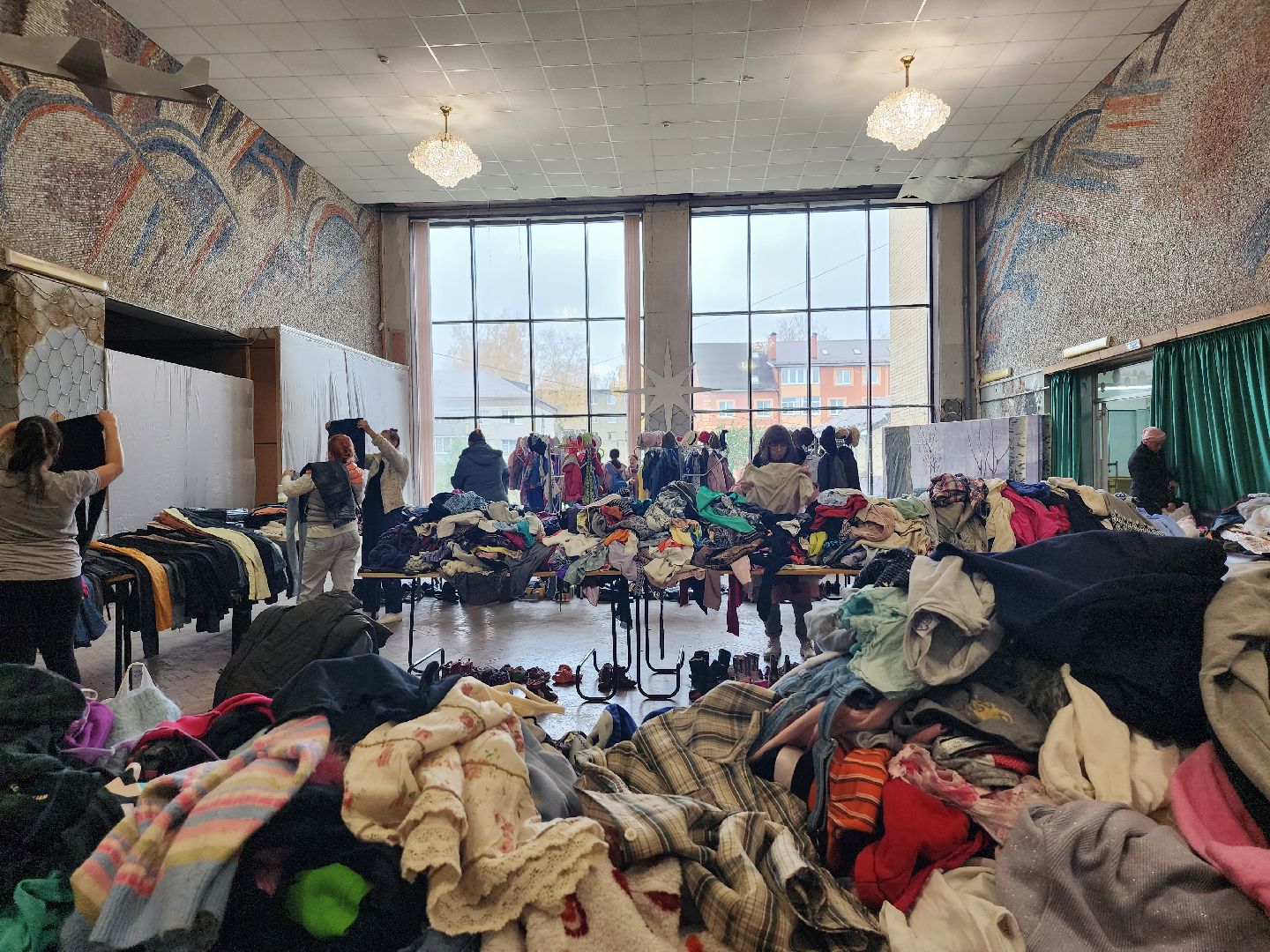 Благотворительность, акция по обмену вещами, Старая Купавна, Богородский городской округ,