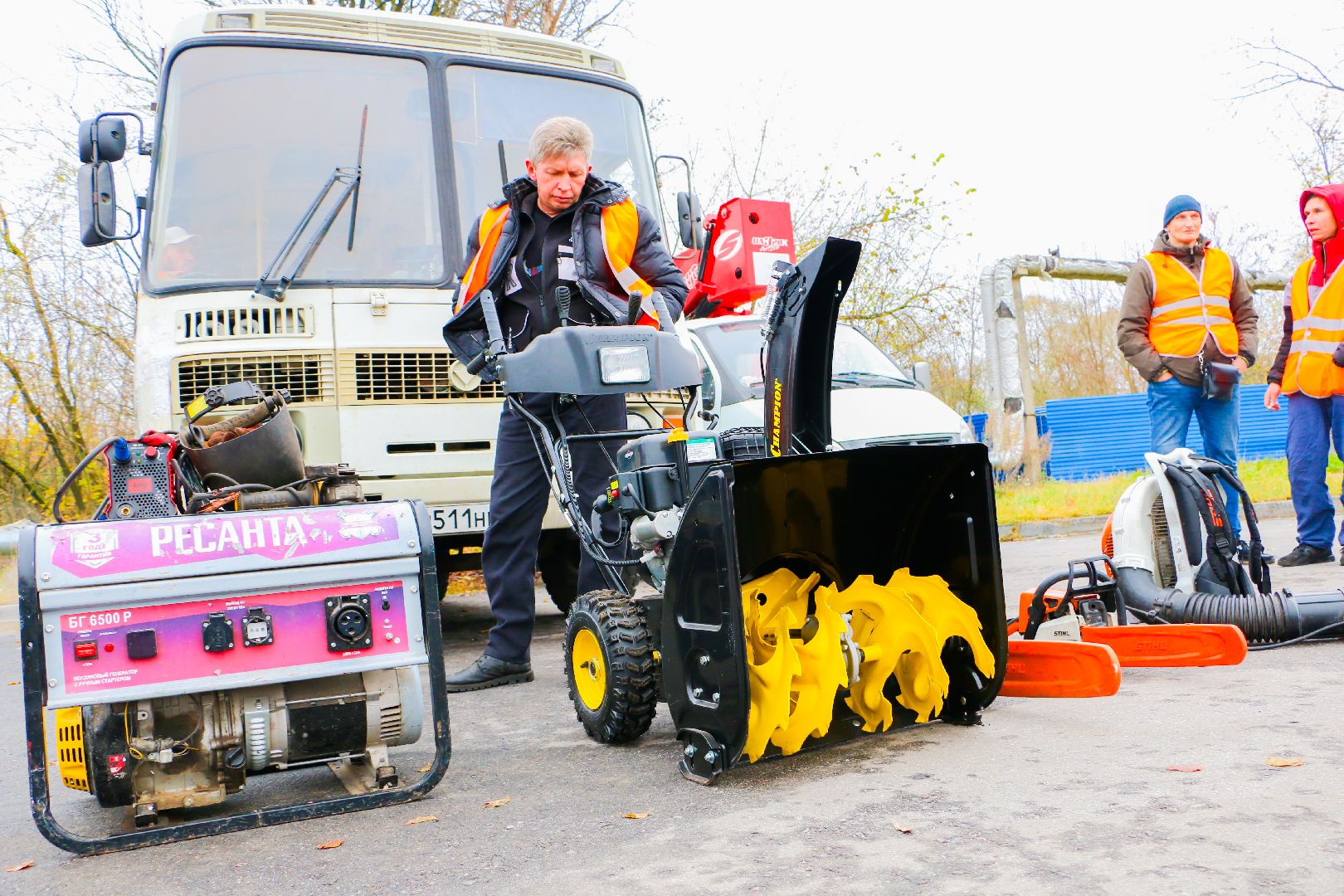 Большая Шатура, смотр техники, спецтехника, ЖКХ,