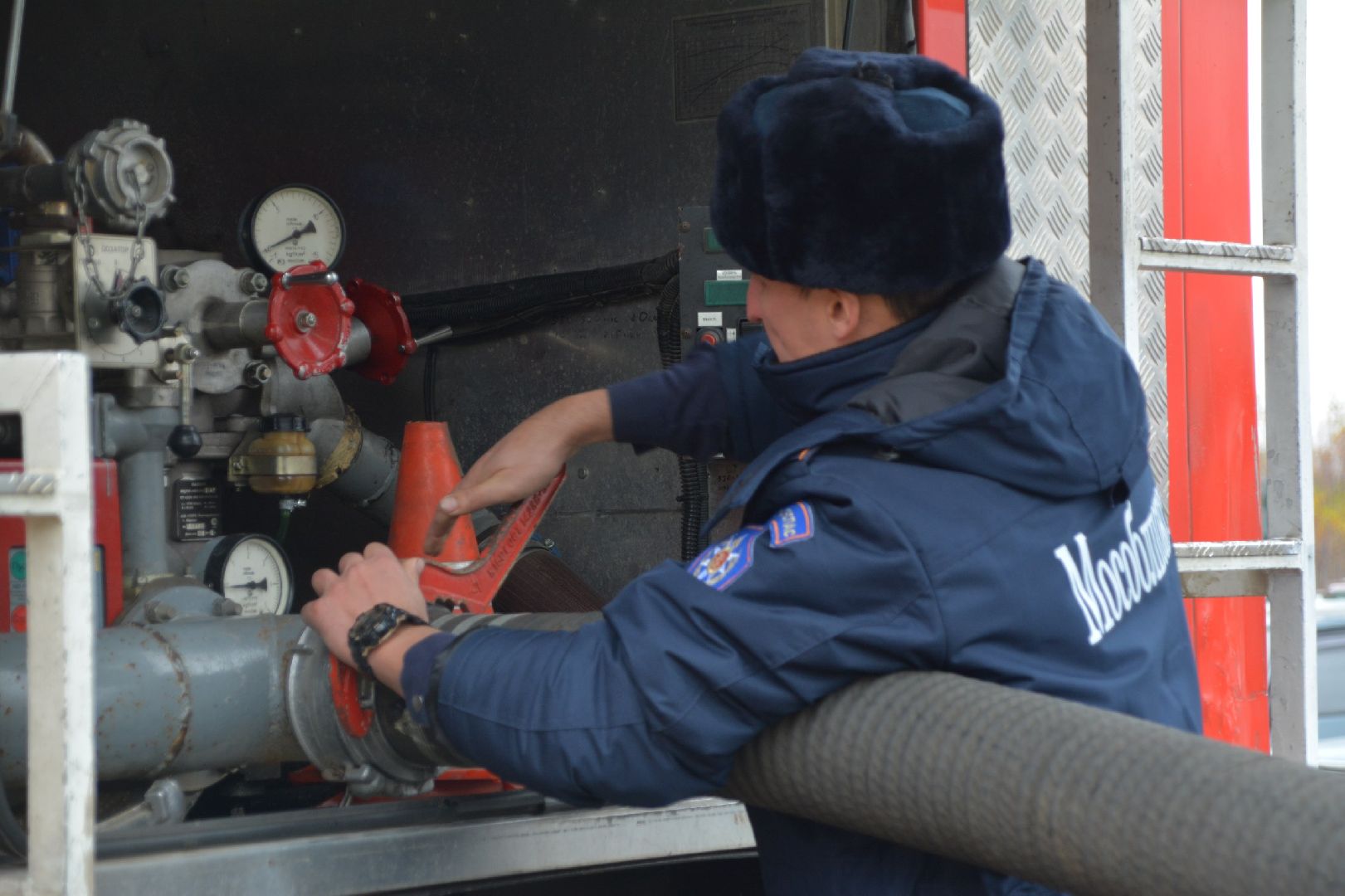 мчс россии, мособлпожспас, соревнования, колледж, пожарные автомобили,