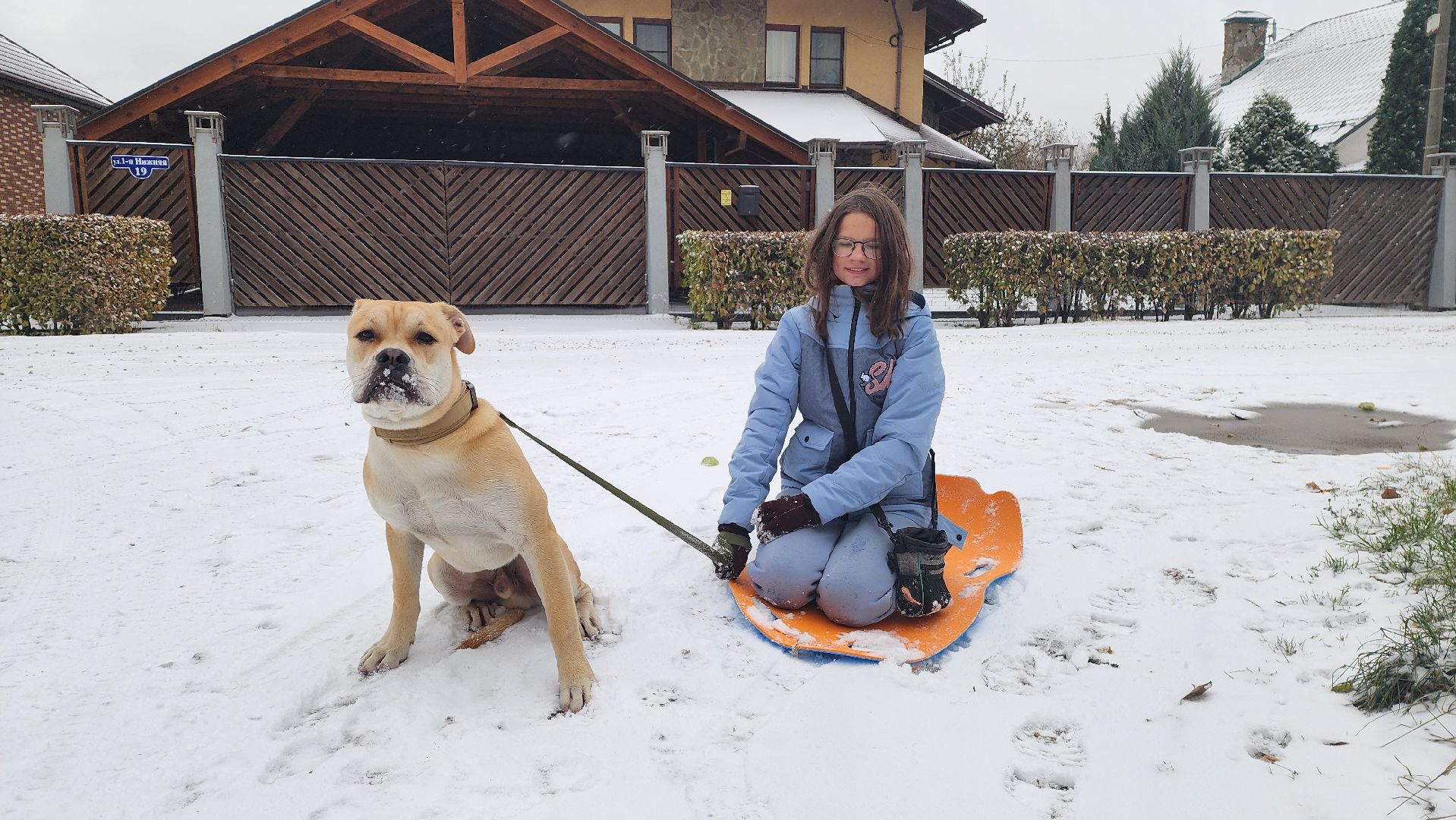 подмосковье, городской округ пушкинский, Ивантеевка, Первый снег, Город это люди, дети,