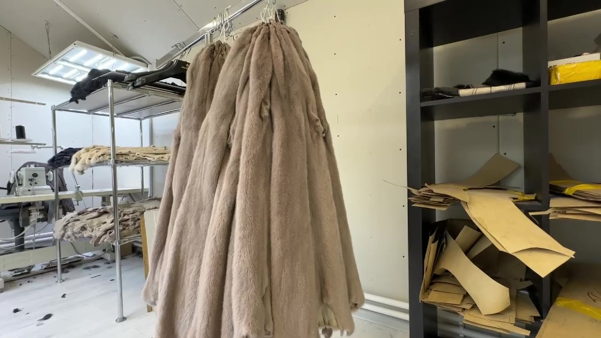 Реуто, бизнес, ЛалеМех, шубы, пальто, производство, импортозамещение,