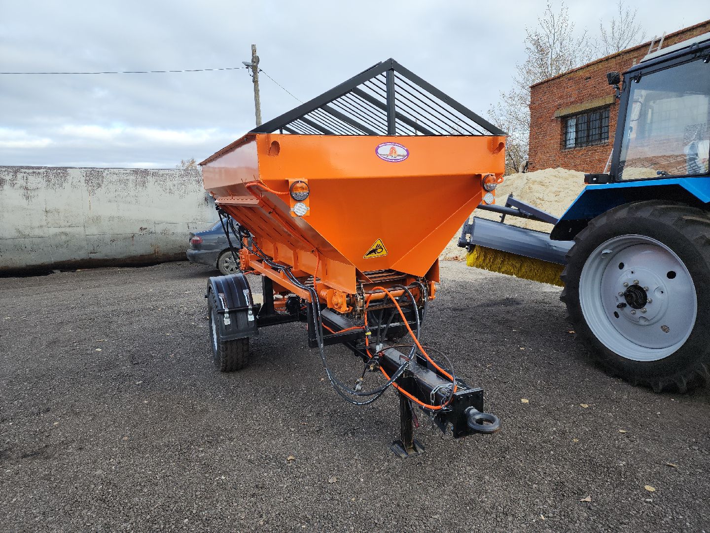 кашира, жкх, мбу благоустройство, уборочная техника, Белорус, мини-погрузчик,