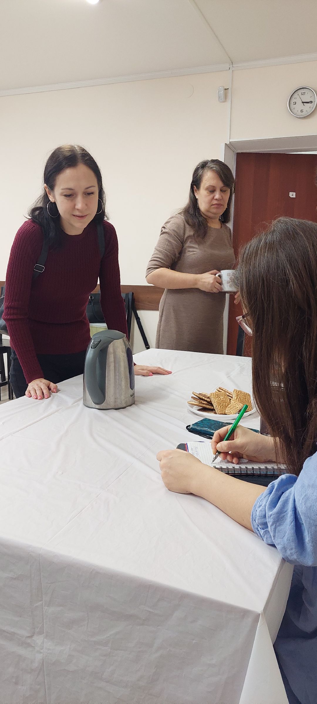 Пущино Общество