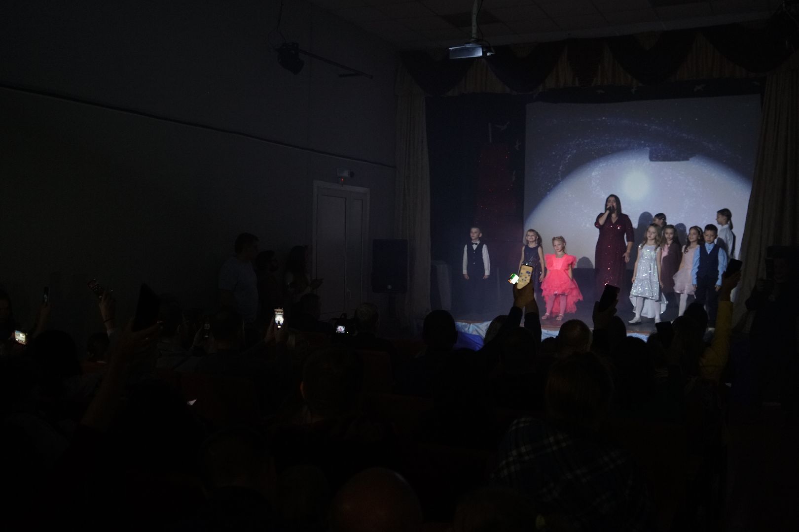 Лад, ГДК Лад, КДЦ Новый, Егорьевск, культура, 60 лет, юбилей, дети, песни, танцы,