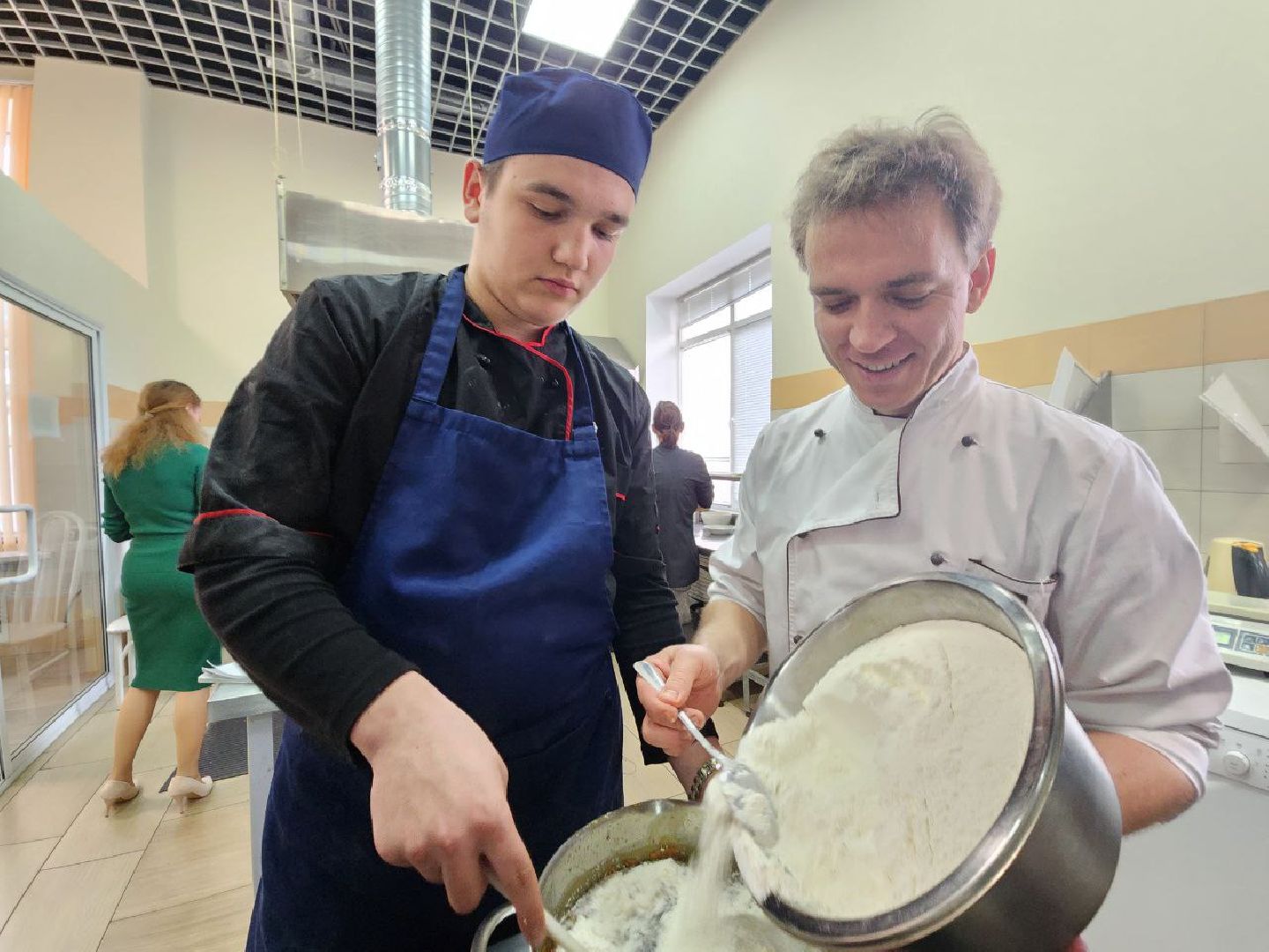 мытищи, Максим Топорищев, Книга рекордов России, Пряник-гигант,