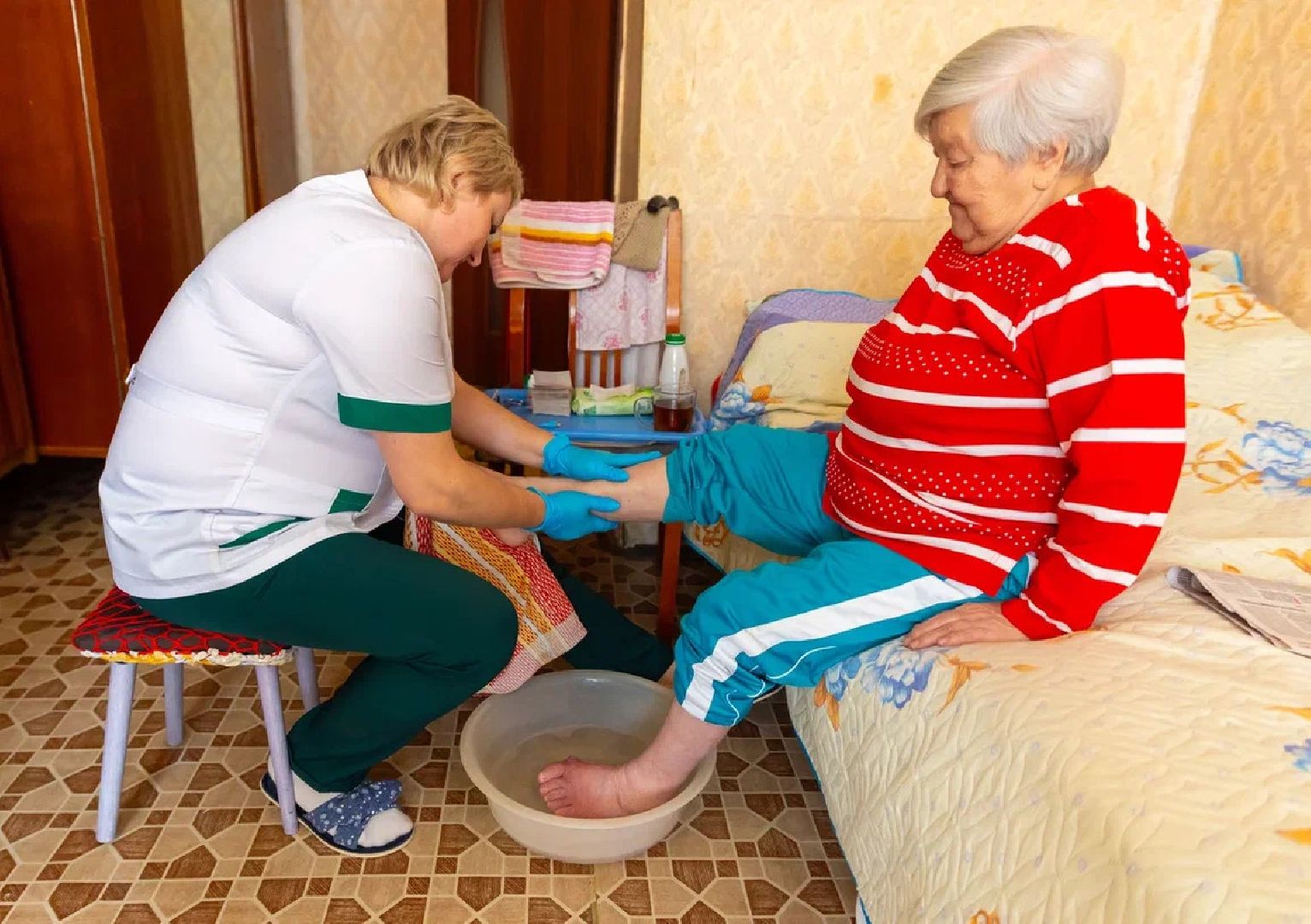 долговременный уход, социальная помощь, социальное обслуживание, помощник по уходу, КЦСОИР, орехово-зуево,