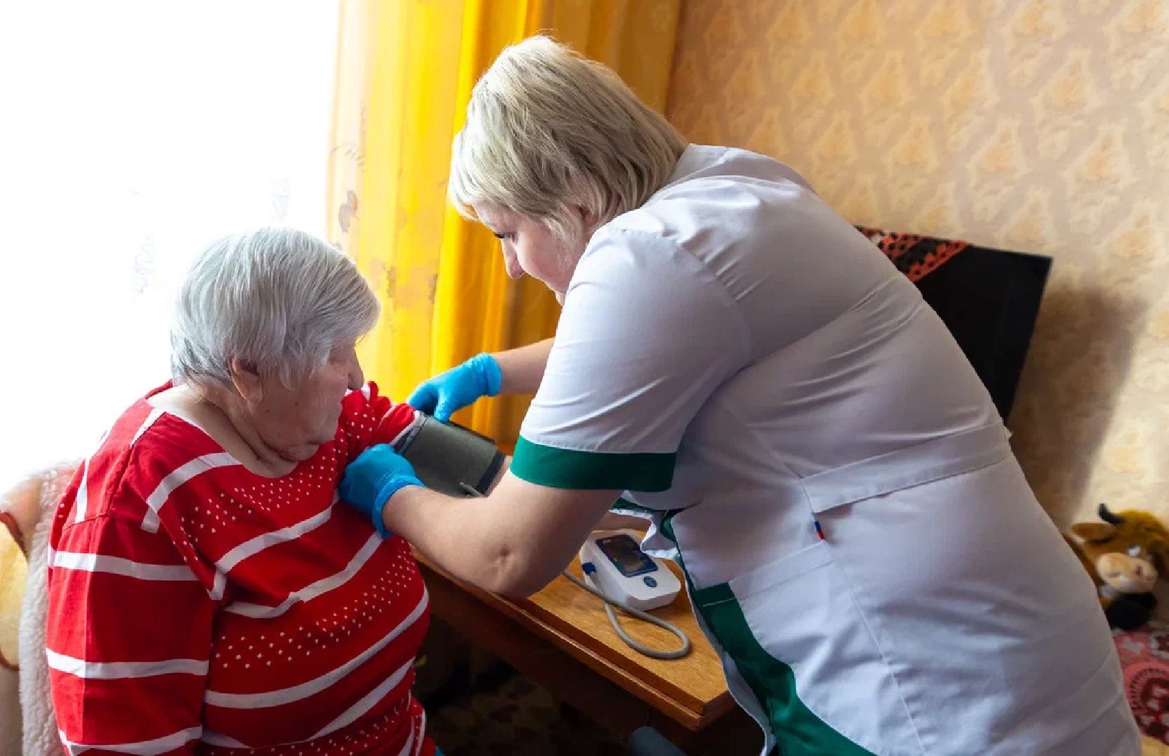 долговременный уход, социальная помощь, социальное обслуживание, помощник по уходу, КЦСОИР, орехово-зуево,