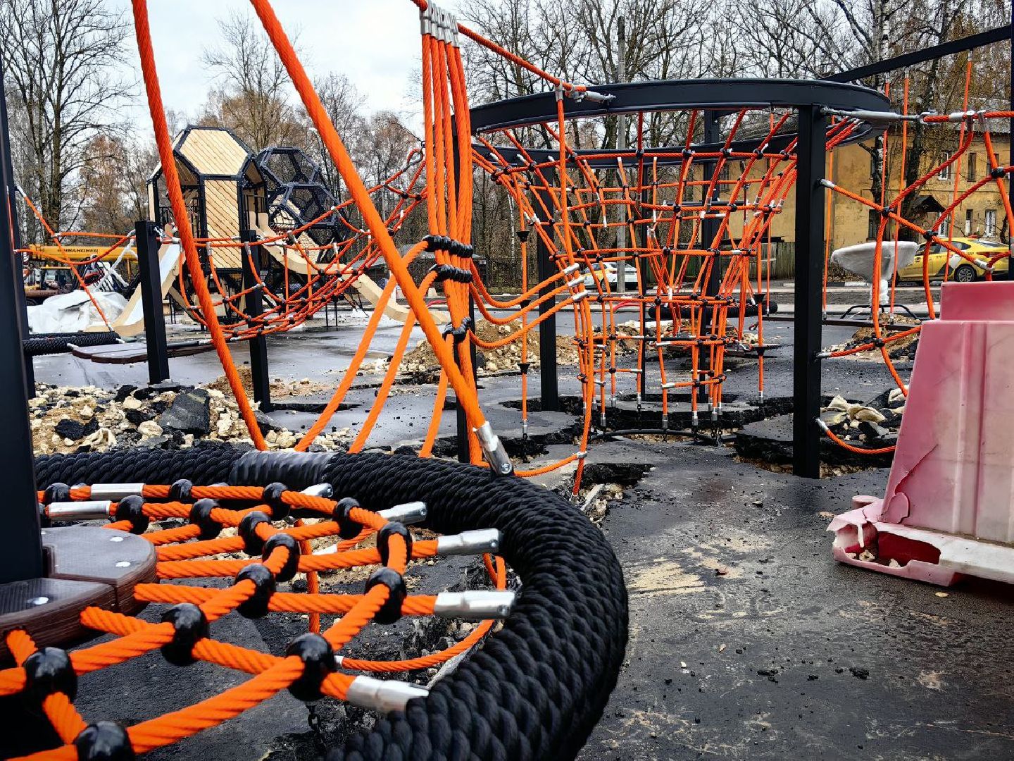 благоуйстройство, сквер, детская игровая площадка, газон,