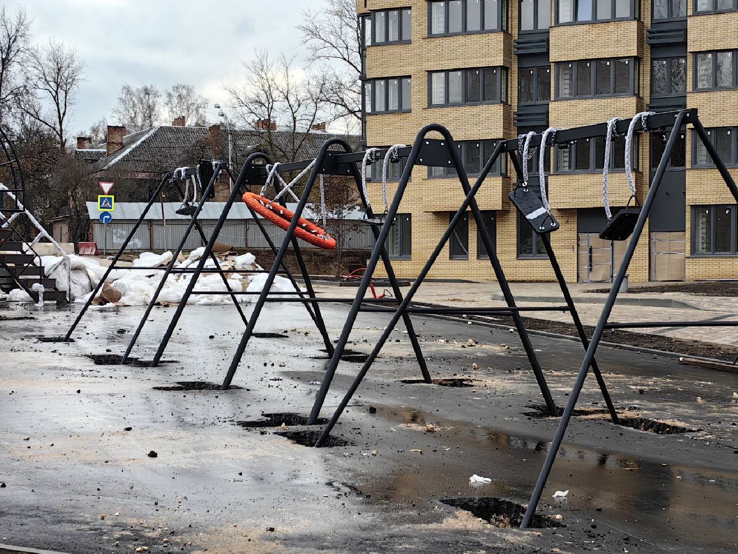 благоуйстройство, сквер, детская игровая площадка, газон,