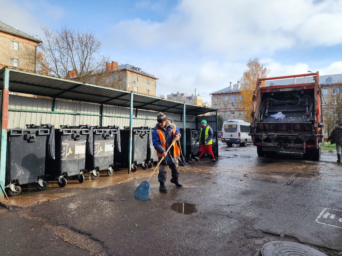мусорные контейнеры, мусорные площадки, Подольск, обращение жителей,