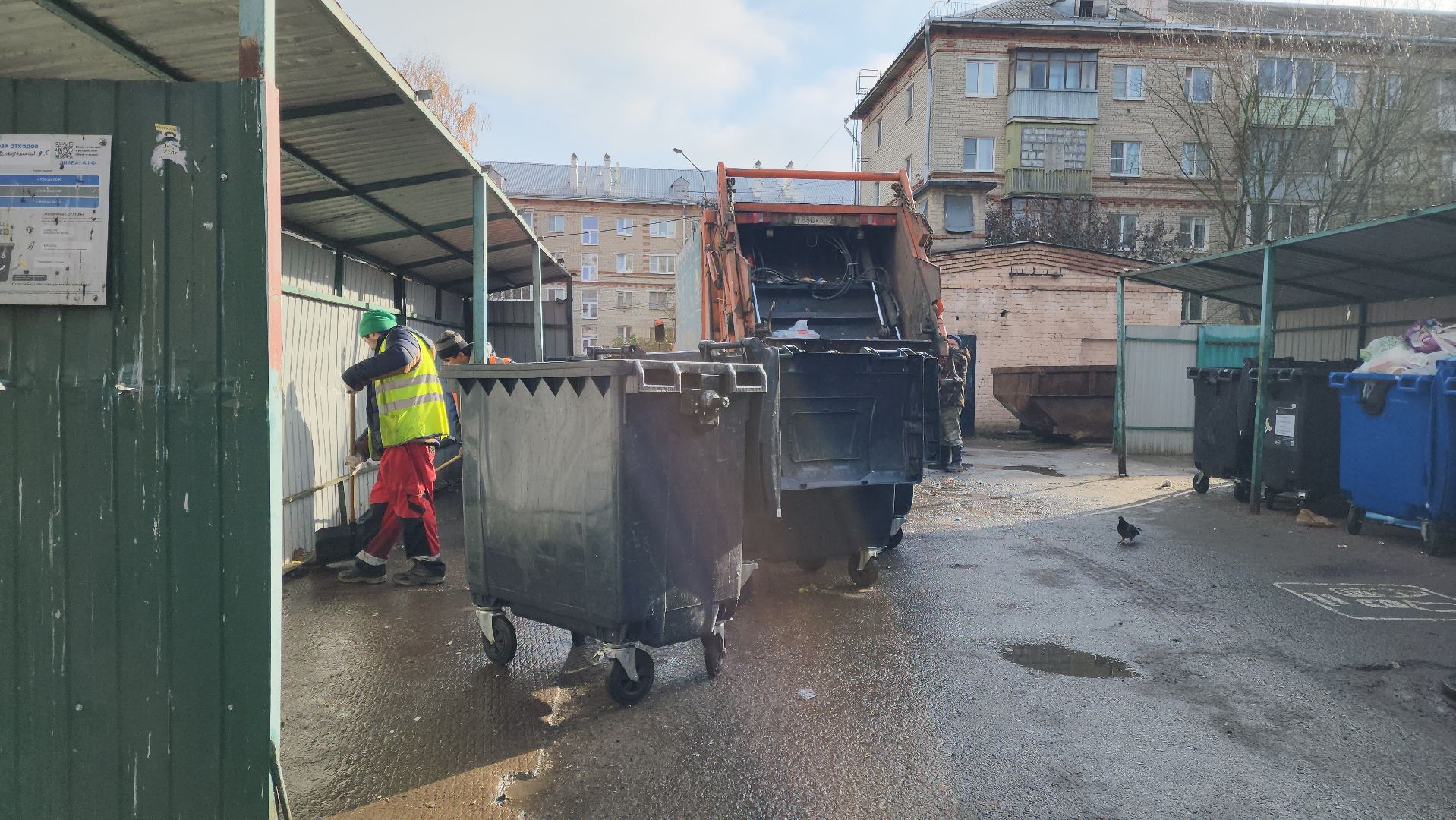 мусорные контейнеры, мусорные площадки, Подольск, обращение жителей,