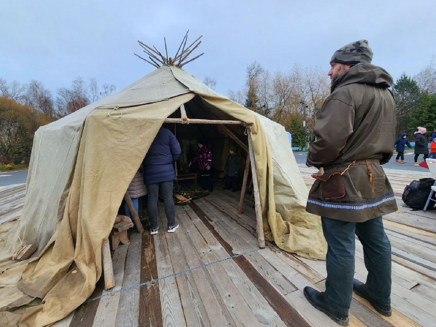 день народного единства, мытищи, парк мира, центральный парк Мытищи, шаман,