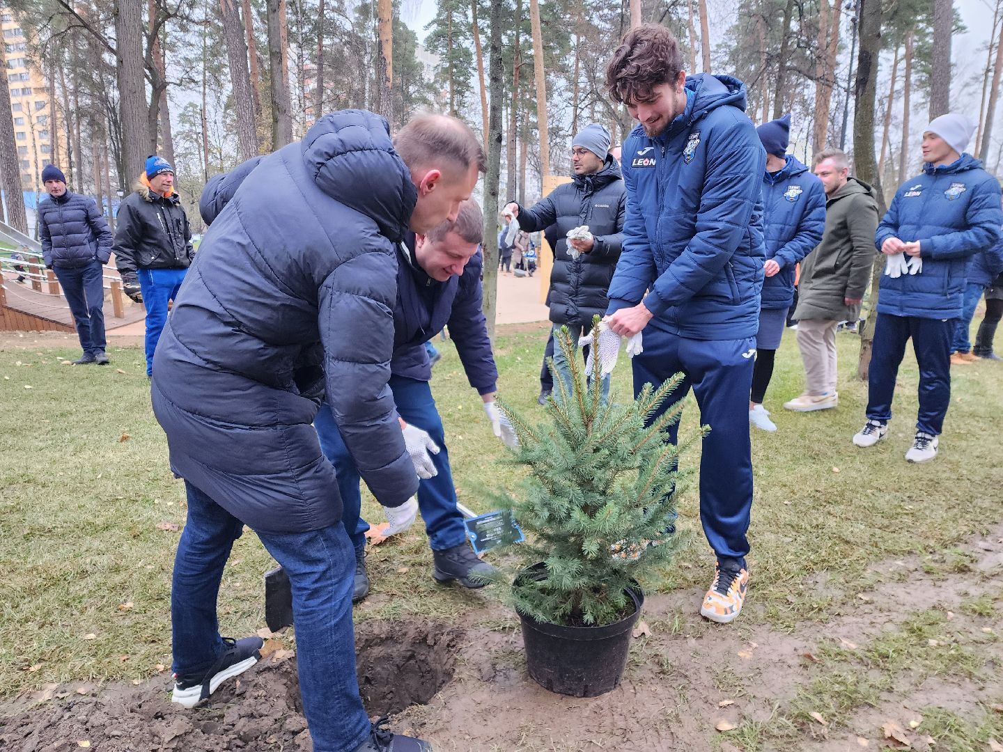 раменское, спорт, футбольный клуб, Леон Сатурн, экологическая акция, раменский городской парк,