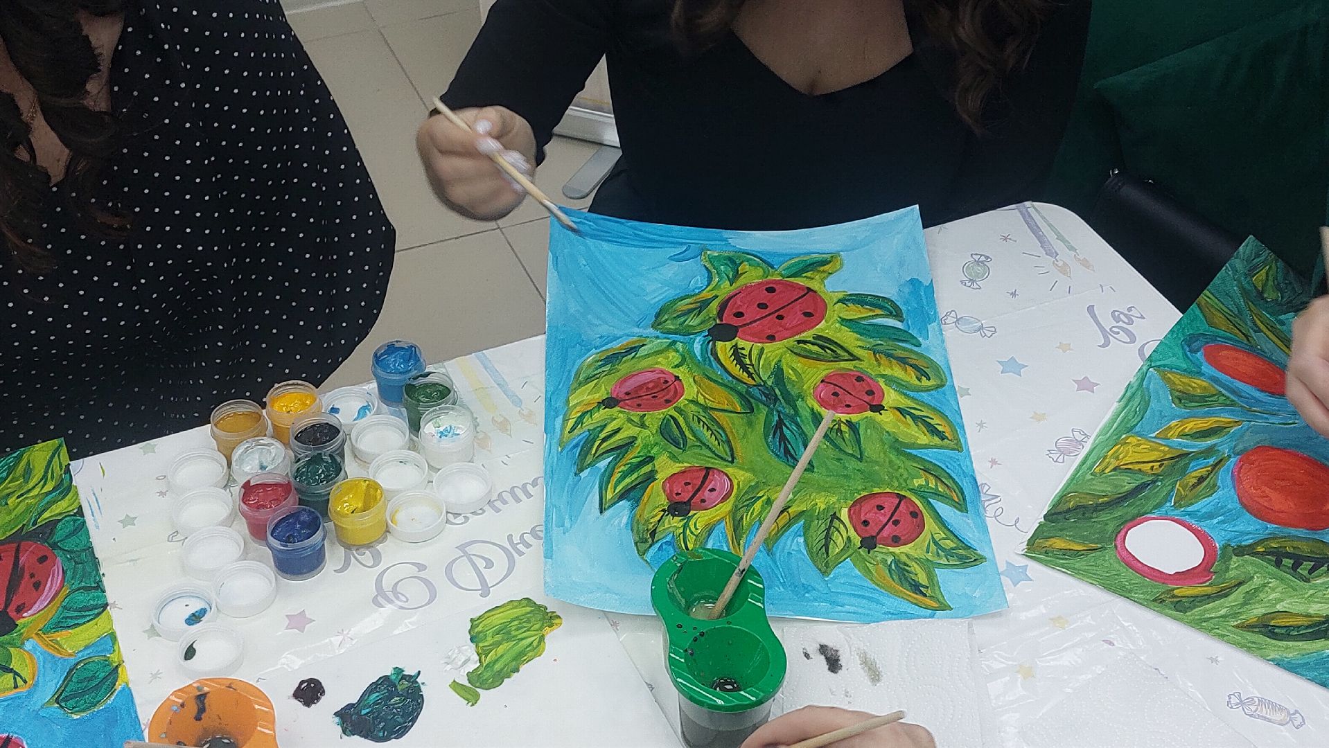 сво, союз женщин россии, арт-терапия, искусство, картина, художник, история,