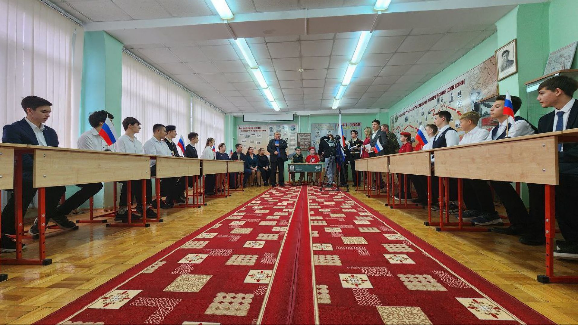 Дмитров, Синьково, Парта героя,