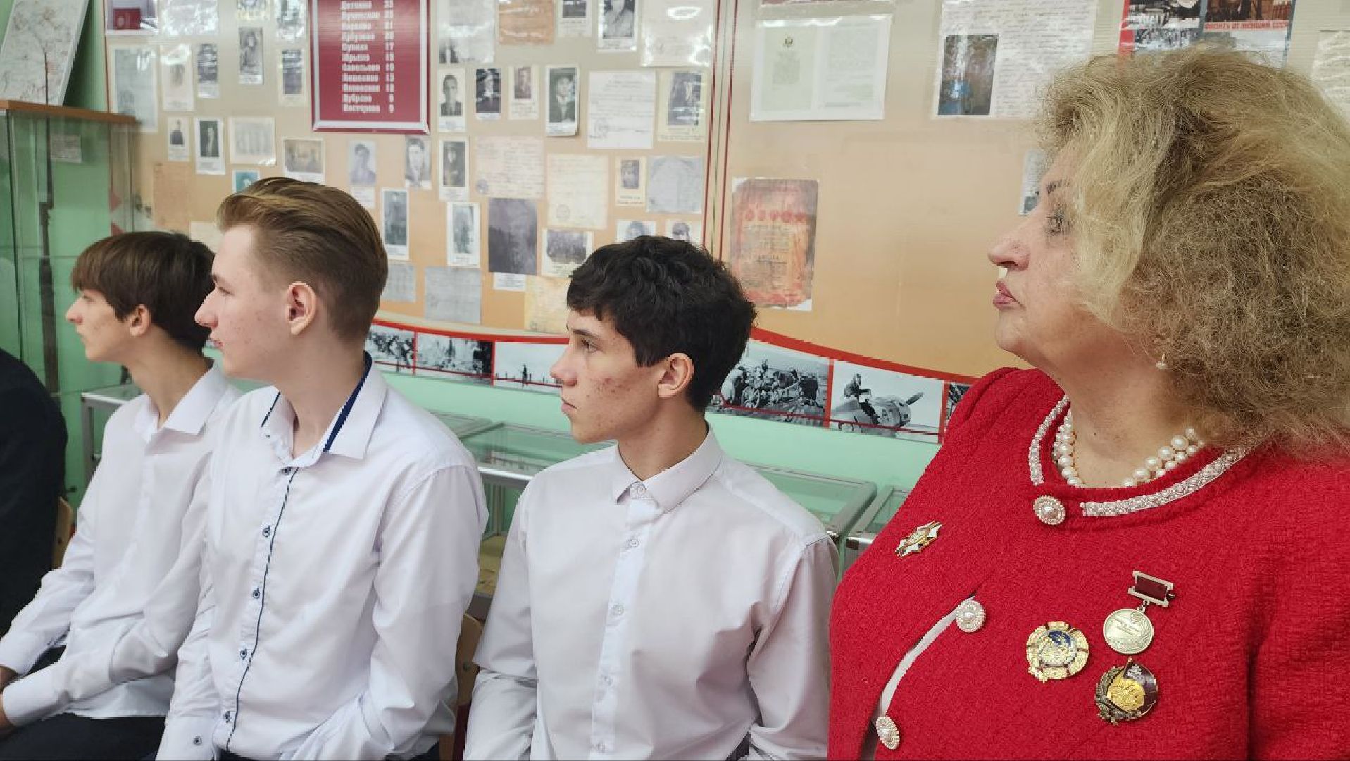 Дмитров, Синьково, Парта героя,