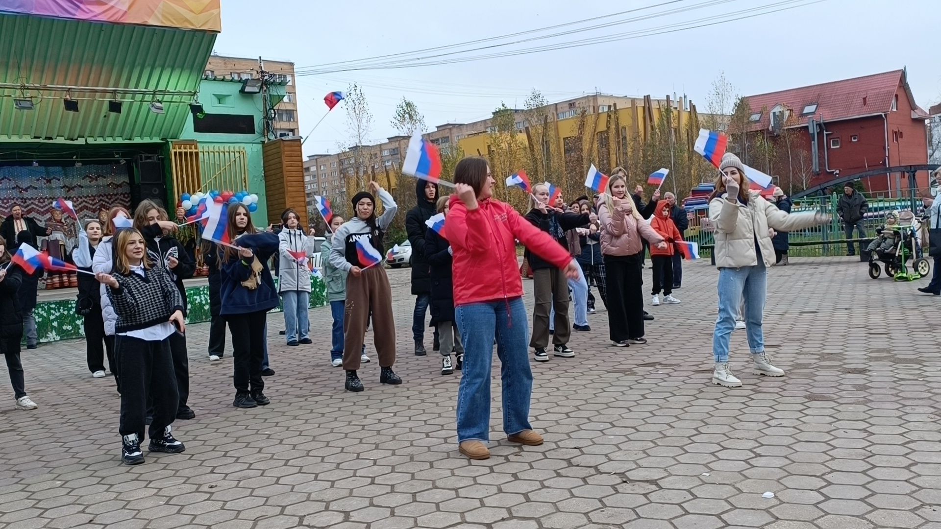 флешмоб, парк, день народного единства,