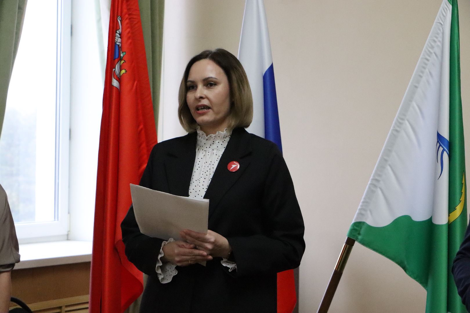 Серебряные Пруды, Вручение паспортов, движение первых,