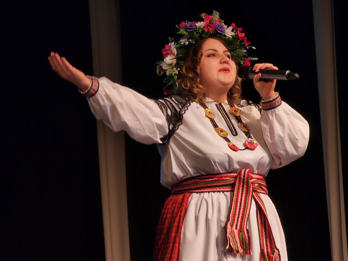 Дворец культуры, Фестиваль, Радуга цветов, Культура народов мира, Центр национальных культур, Дубна, День народного единства,