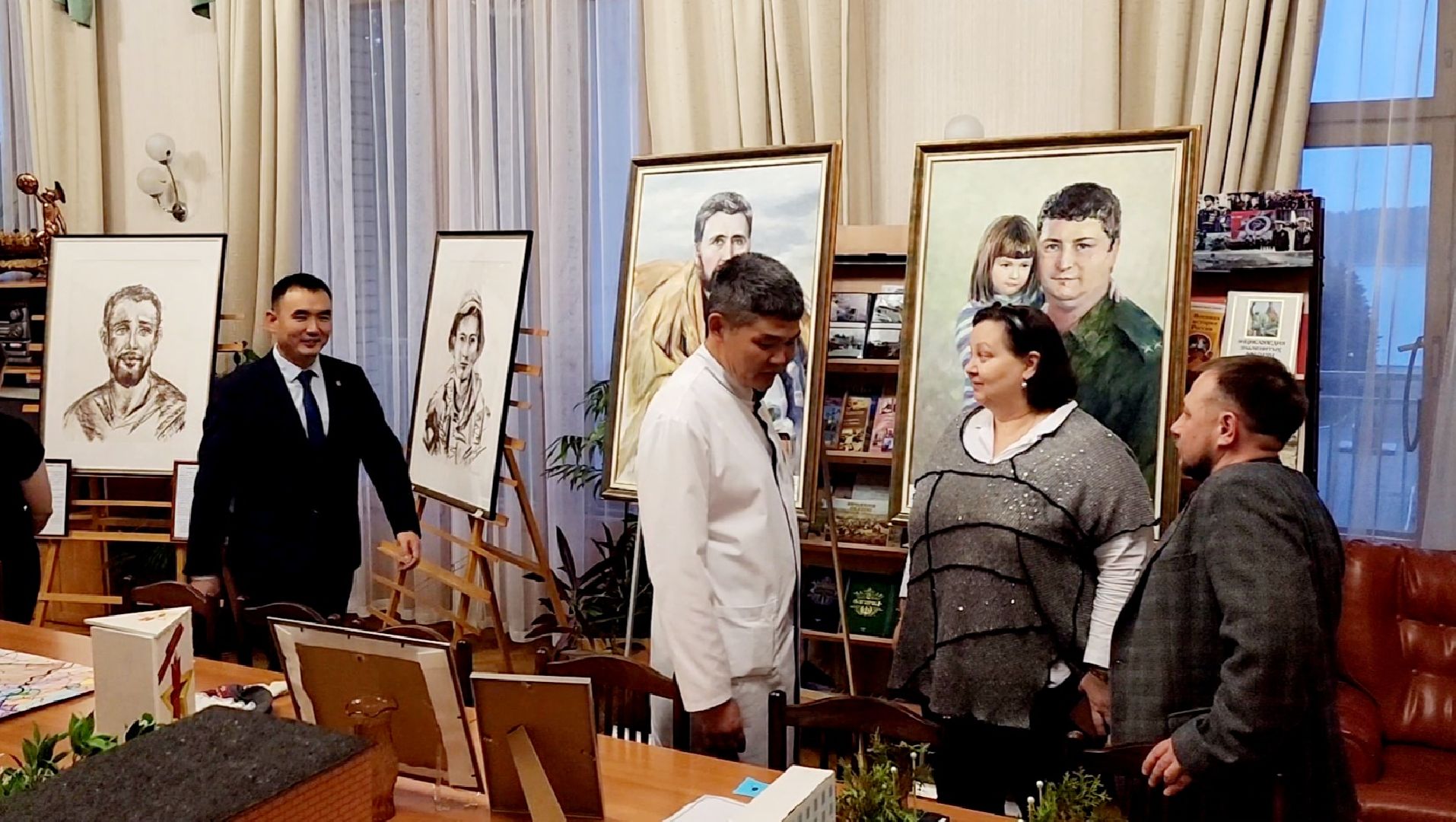 руза, цвт им. лиходея, галаган, художник, выставка, ветеран, реабилитация, спецоперация, Одинцовский округ, «Сомолитвенники», «Любящие мамы».