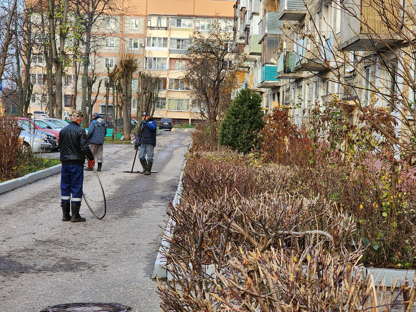 ремонт подъездов, серпухов, улица советская, глобус, рисунок в подъезде, образование,